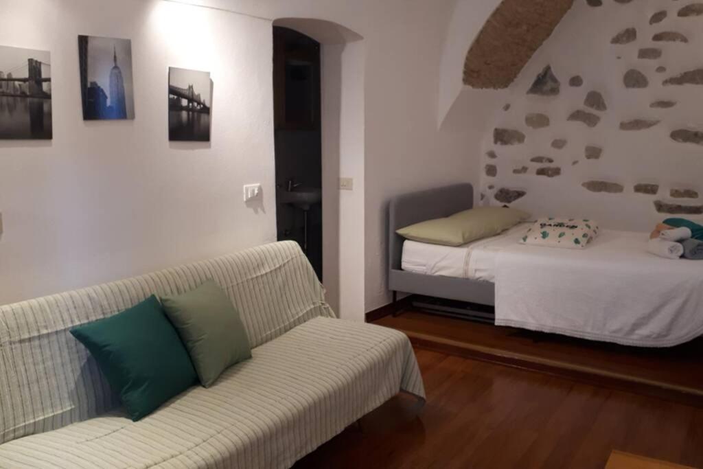 Casa Atena Centro Storico Appartement San Remo Buitenkant foto
